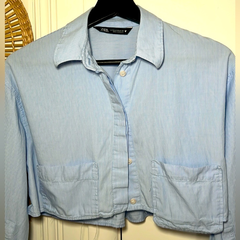 Zara Cropped Button Down Shirt - Picture 3 of 5